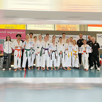 Gruppenbild der Viernheimer Teilnehmer des Shihan Ochi Cups 2024